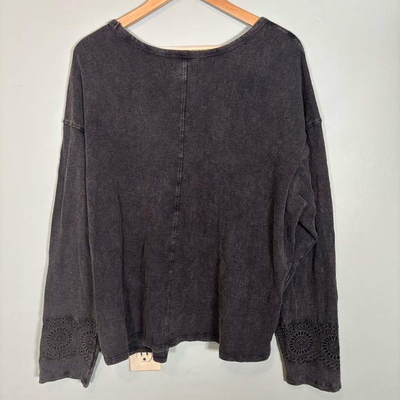 Knox Rose Lightweight Decorative Lace Sweatshirt-Black-Women Size XXL - Picture 5 of 6